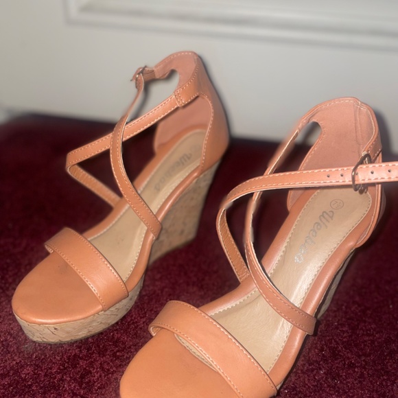 Weebo Tan Wedge Heels with Crossover design size 7 1/2 - Picture 2 of 6